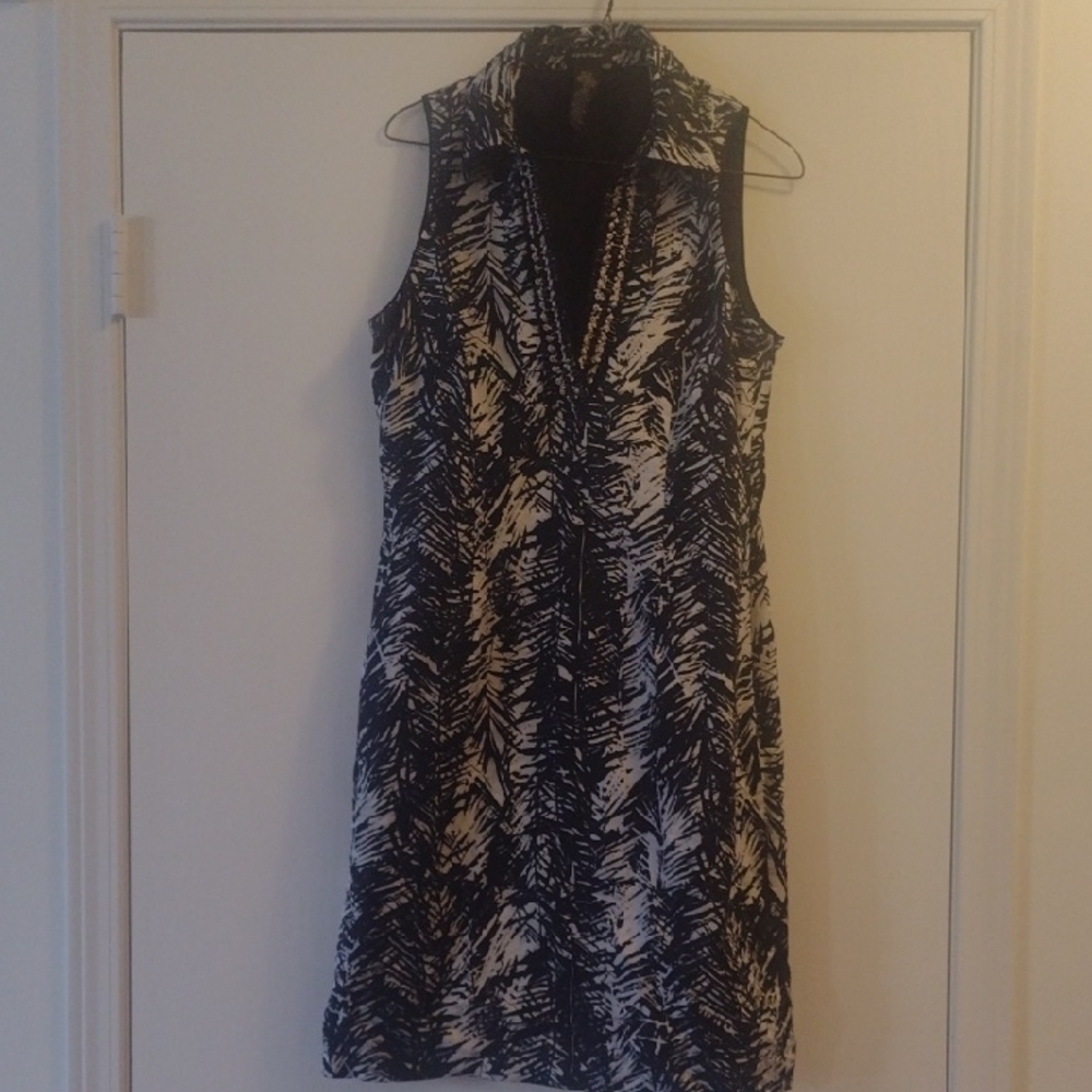 Spense Linen Blend Black and White Notched Collar Sleeveless Dress